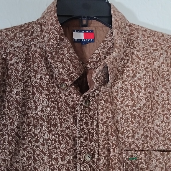 Tommy Hilfiger Men's XL Button Down Shirt - Picture 2 of 12